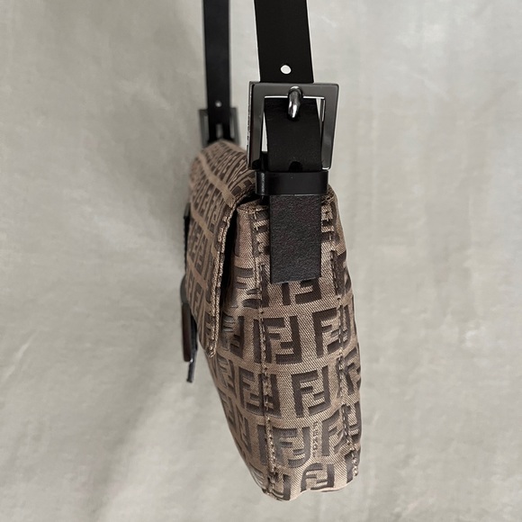 ✨SOLD✨FENDI  ZUCCHINO BAGUETTE - Picture 9 of 14